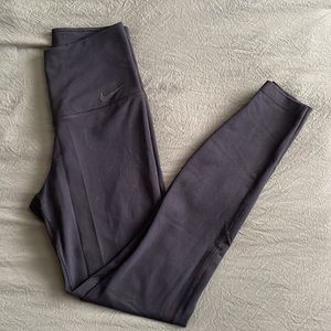 NIKE | Full Length Leggings
